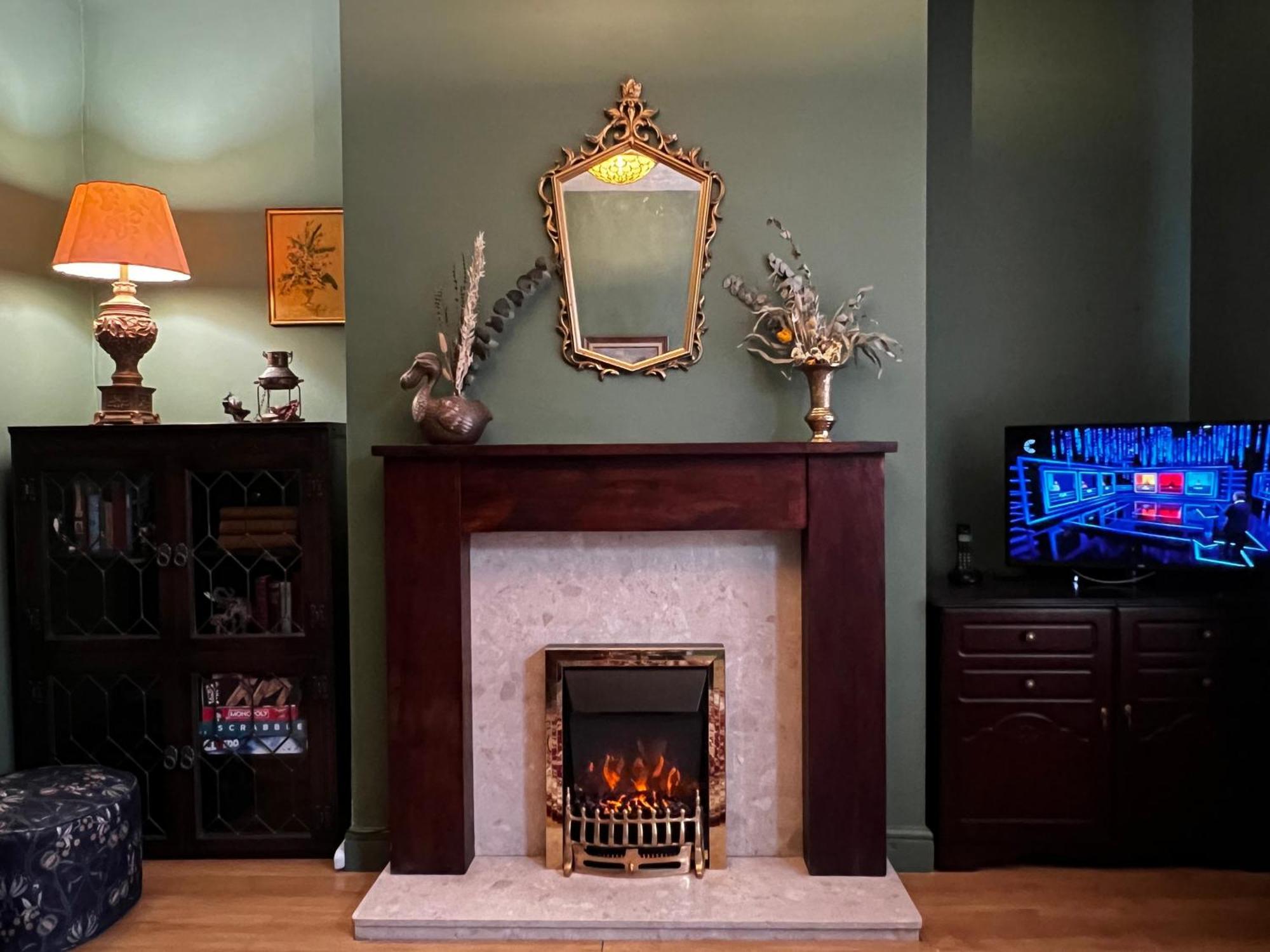Robin'S Hollow: 2Bd Home Near Wrexham Afc 外观 照片