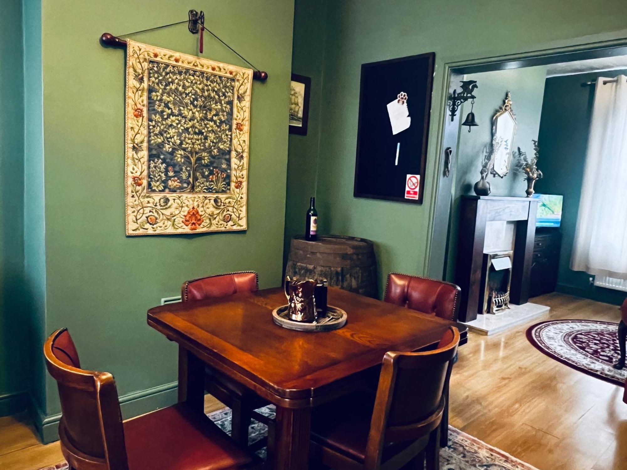 Robin'S Hollow: 2Bd Home Near Wrexham Afc 外观 照片