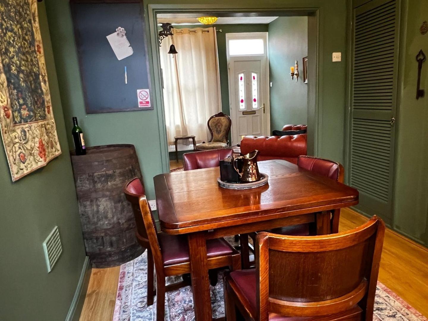 Robin'S Hollow: 2Bd Home Near Wrexham Afc 外观 照片